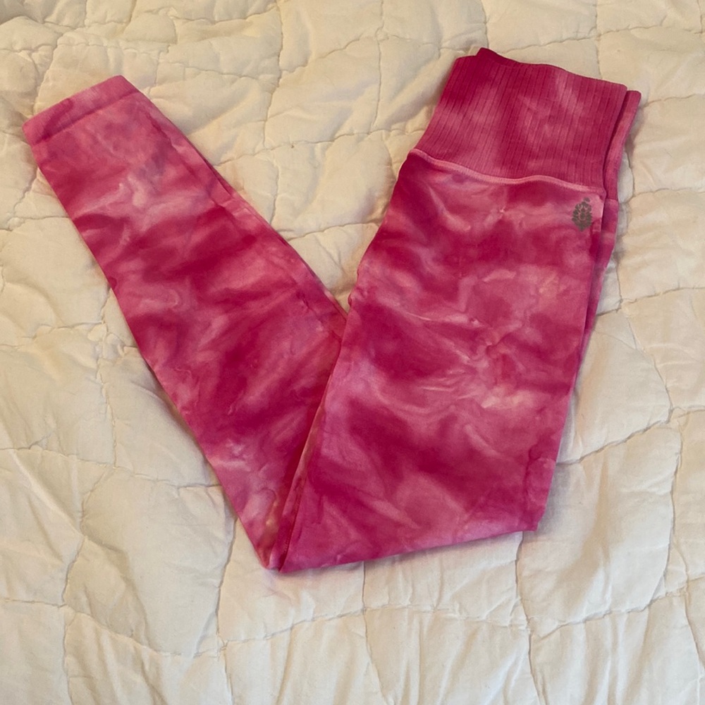 Free people movement pink leggings